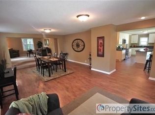 2539 Morrison Ave, Little Canada, MN 55117