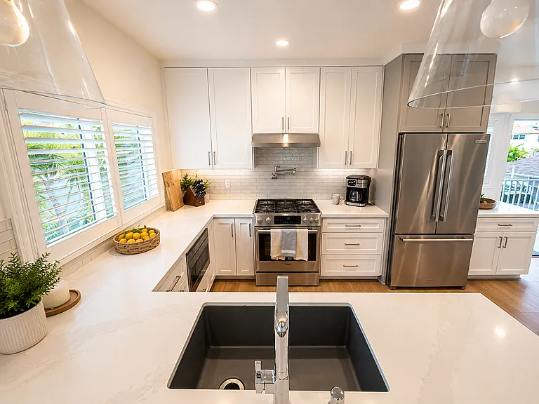 624 N Clementine St — Photo 15