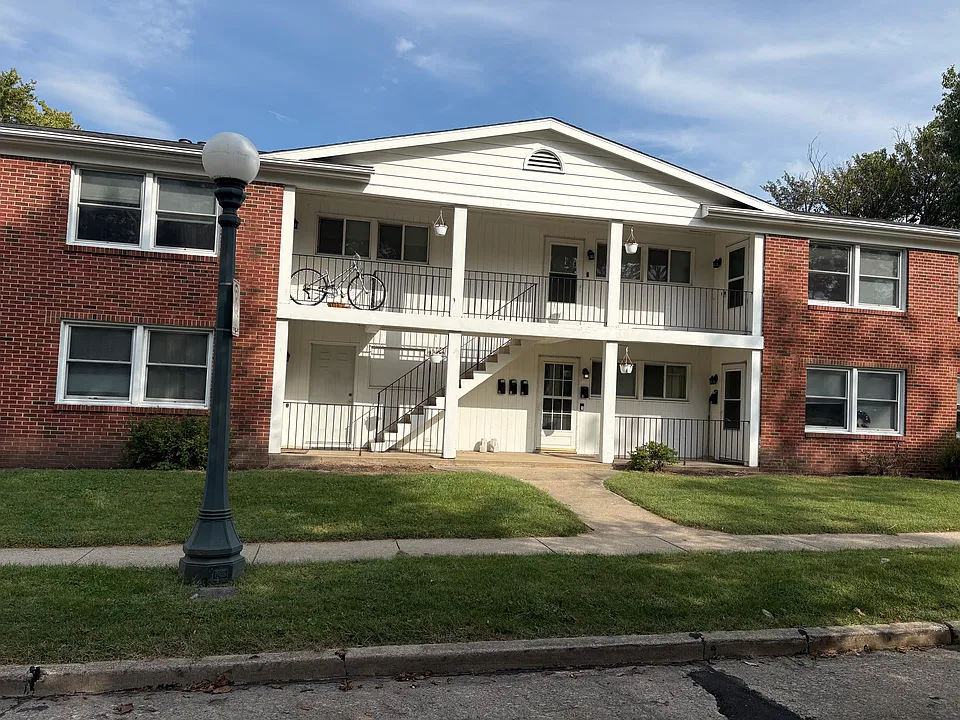 708 W Springfield Ave #5