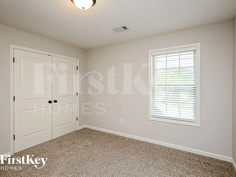 611 Peachtree Rd — Photo 14