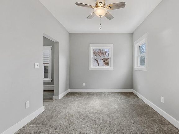 5th image of 1450 Charles Ave