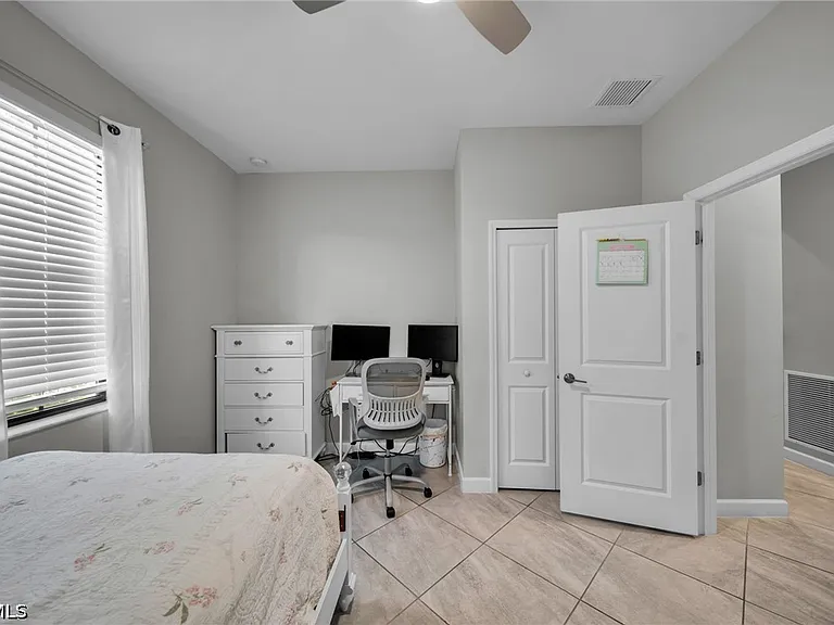 13846 Pine Lodge Ln — Photo 8