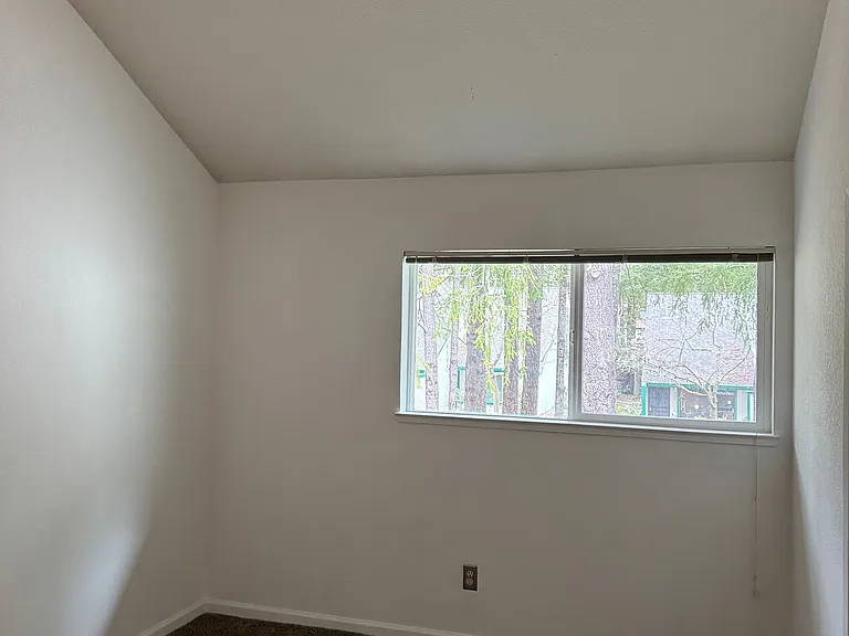 537 Norlee St — Photo 29