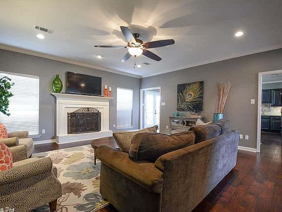 3rd image of 5212 Timber Creek Cir