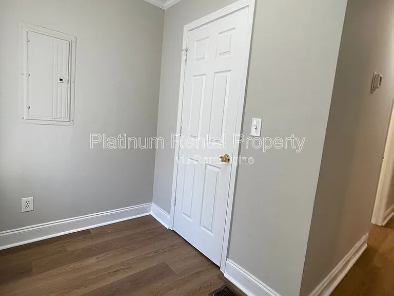 1135 Coleman St SW — Photo 20