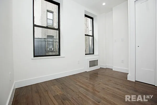 Rented by REAL New York | media 5