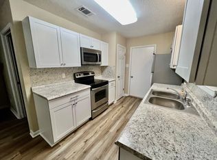 1034 N Jp Wright Loop Rd, Jacksonville, AR 72076