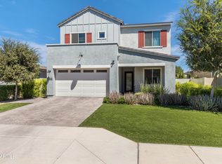 1454 E RAKESTRAW Lane, Gilbert, AZ 85298