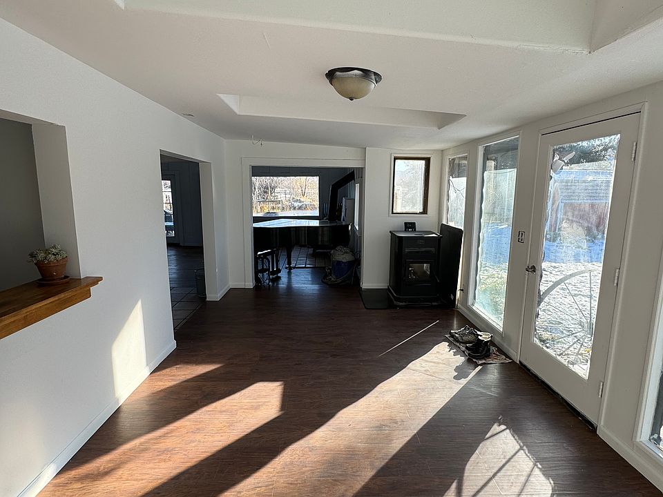 Front room/dinning