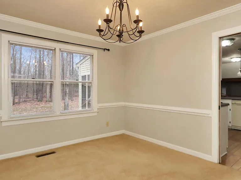 227 Aspen Blvd — Photo 8