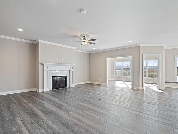 4th image of 7101B S Ironwood Dr