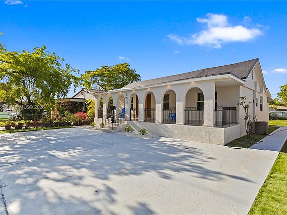 5th image of 171 W 13th St