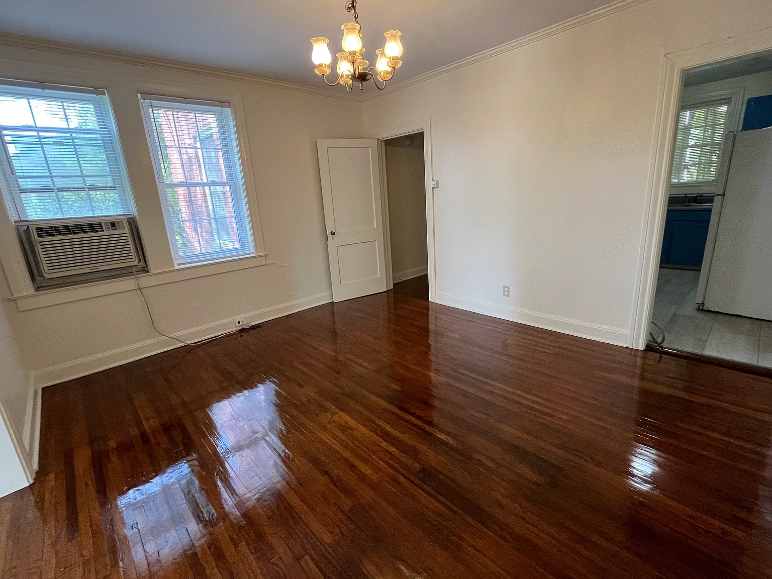 2 bed, 915 sqft, $1,500 — Photo 4