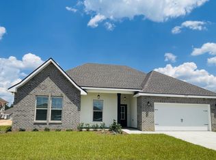 4649 Jayhawk Dr, Crestview, FL 32539