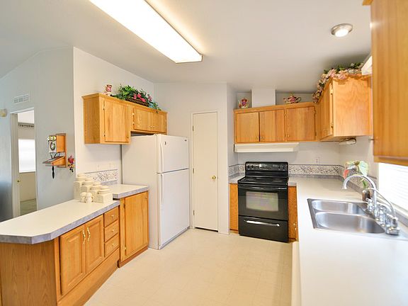 5th image of 11303 E Jackson Ave Spc 23