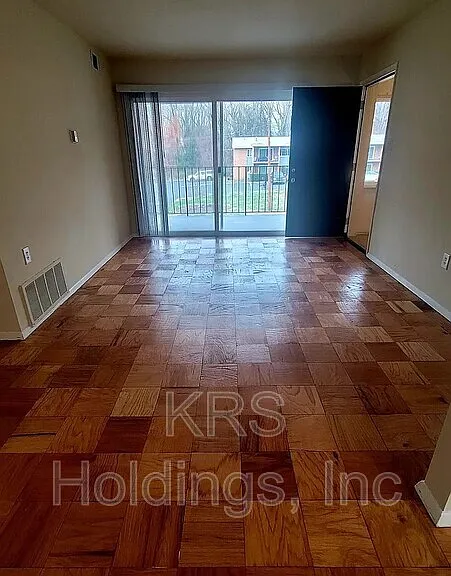 The Carlisle Apartments — Photo 19
