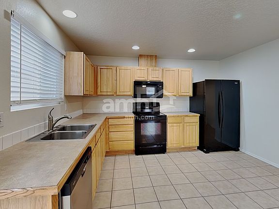 3rd image of 6619 S Covewood Way