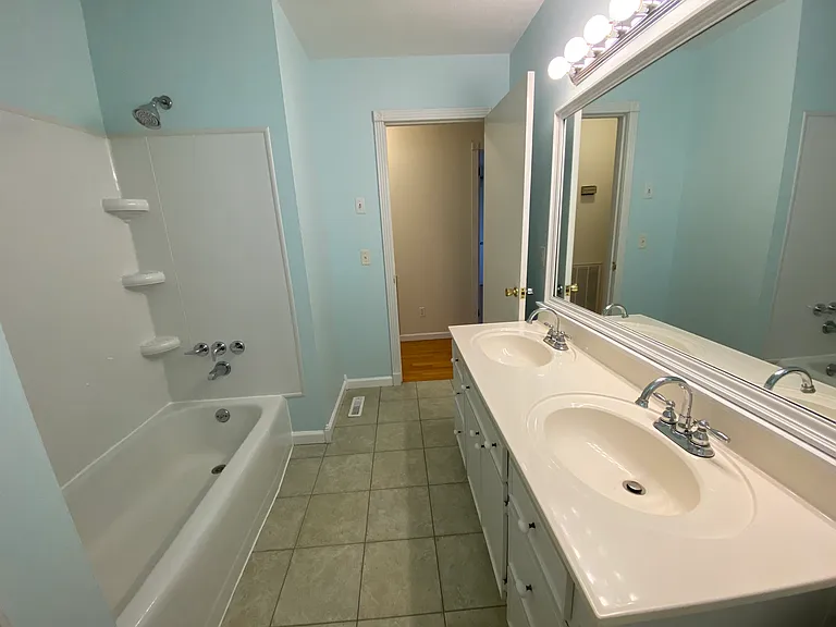 923 Greenhill Dr — Photo 31