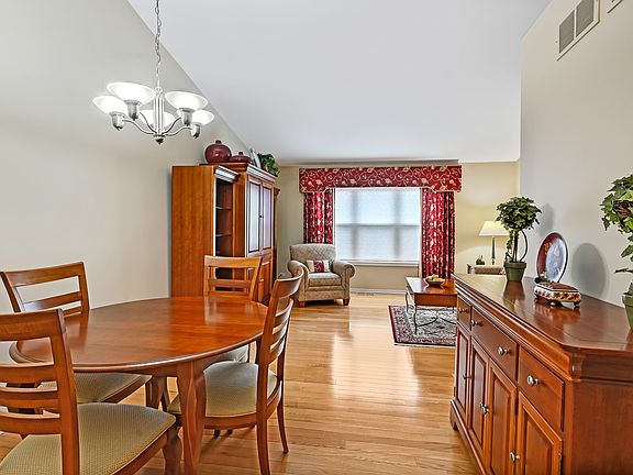 4th image of 9405 Waterfall Glen Blvd #9405