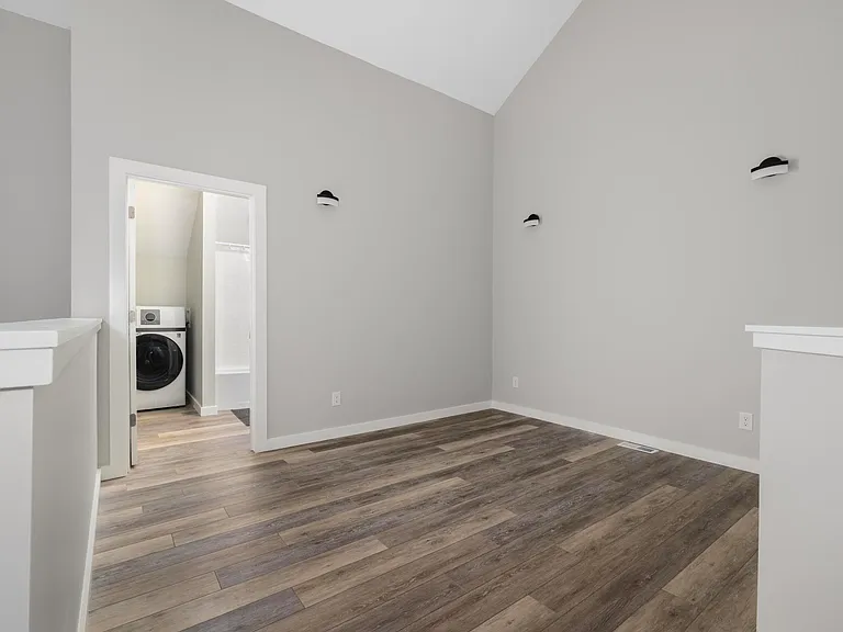 115 Beechnut Streetunit #H7 — Photo 7