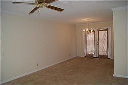 2nd image of 905 Cimarron Ct