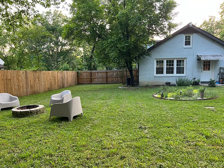 711 Idlewild Dr — Photo 32
