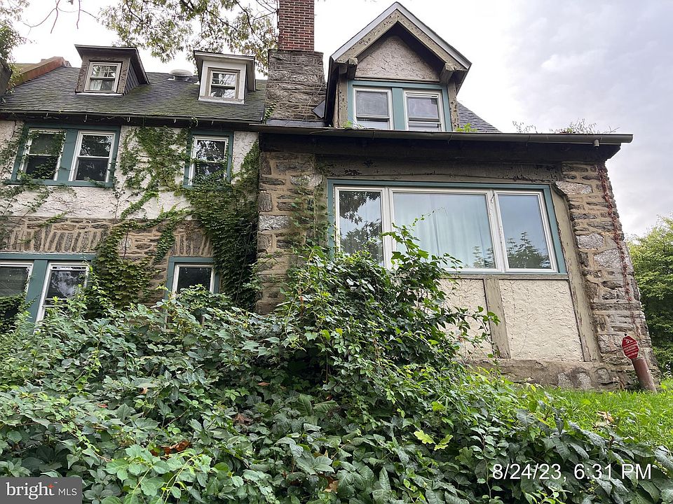 2nd image of 7056 Lincoln Dr