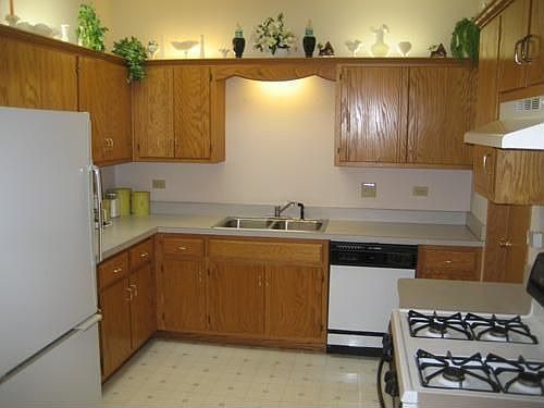 1st image of 1082 Chovan Dr