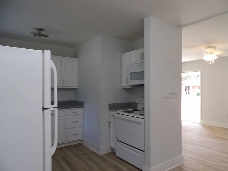 731 Richardson St — Photo 5