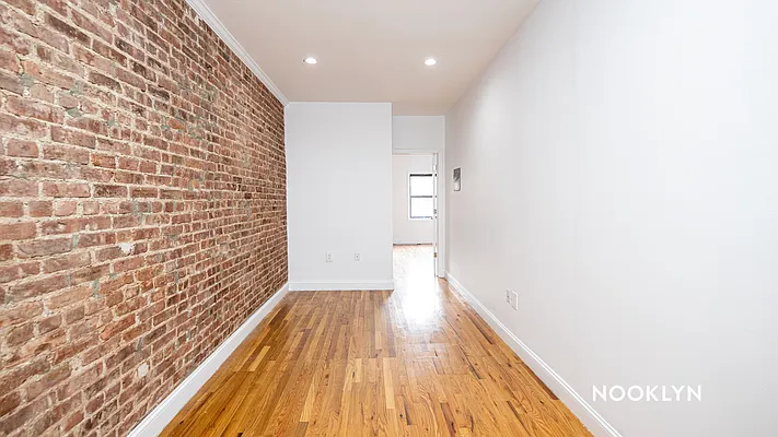 Rented by Nooklyn NYC LLC | media 18