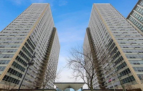 3550 N Lake Shore Dr #1813 Photo 1