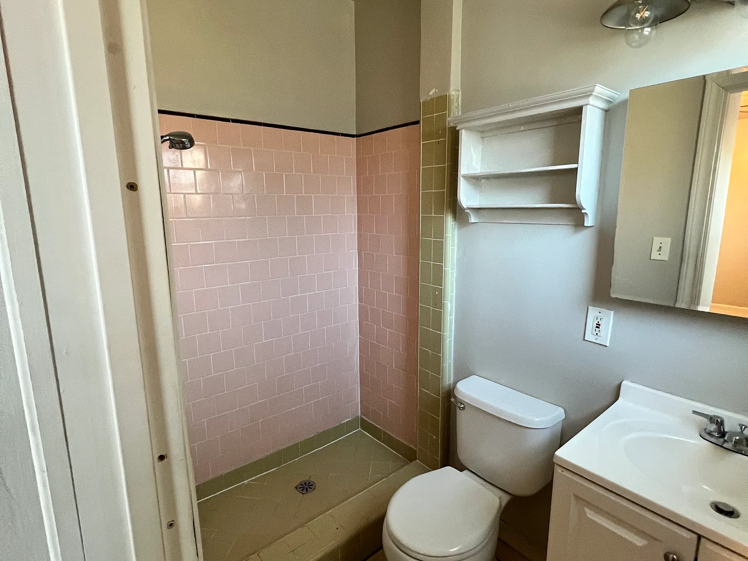 1 bed, 600 sqft, $1,695 — Photo 2