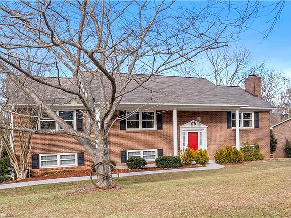 2nd image of 1395 Glen Oaks Rd