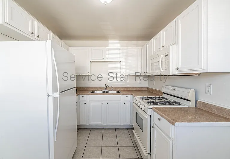 1926 E Osborn Rd #1 — Photo 6