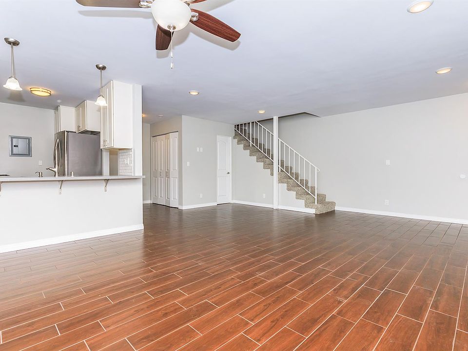 1st image of 11152 Wallingsford Rd APT 8O