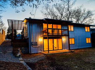 459 Manor Dr, Ann Arbor, MI 48105