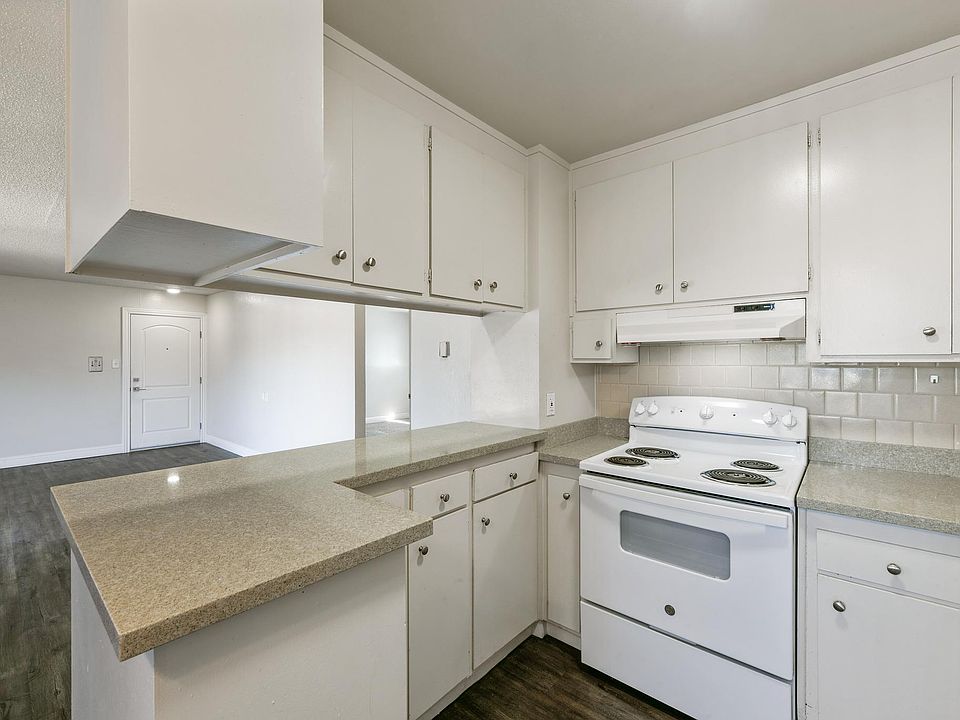 1st image of 2700 Marina Blvd #3