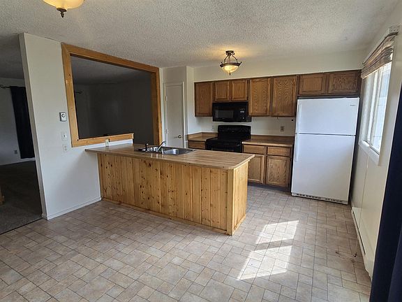 4th image of 813 Welch Blvd