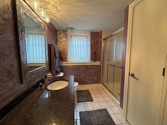 5th image of 7712 S Parkside Ave