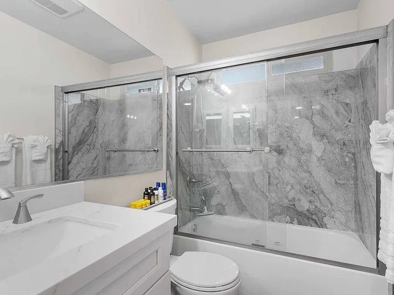 2910 Malaga Cir #A — Photo 15