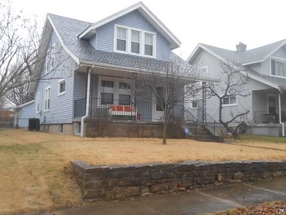 4th image of 814 Gondert Ave