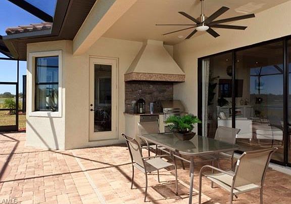 5th image of 9572 Siracusa Ct