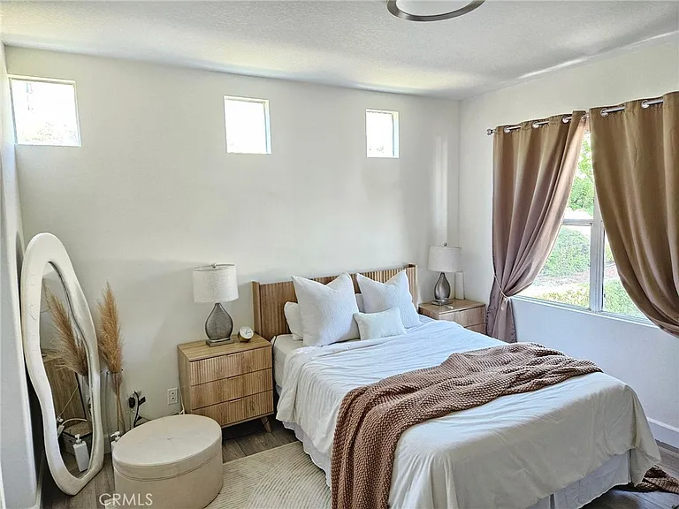 28507 Klondike Dr — Photo 4