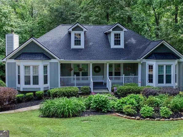 40 Due West Ln, Dallas, GA 30157