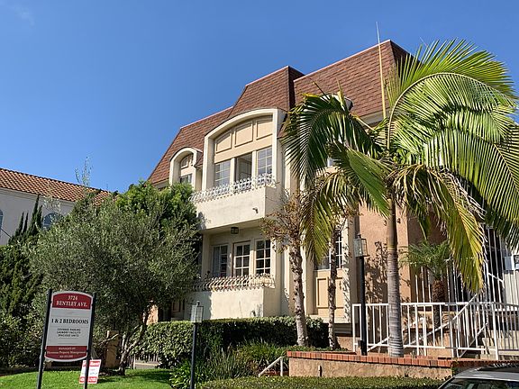 3rd image of 3724 S Bentley Ave #4