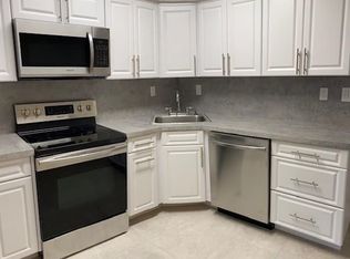 5924 Grant St, Hollywood, FL 33021