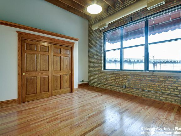 5th image of 3656 N Lincoln Ave APT A