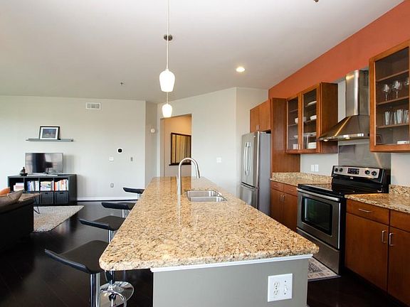 5th image of 711 Cosmopolitan Dr NE #245