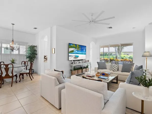 845 Vistana CIR #18, NAPLES, FL 34119