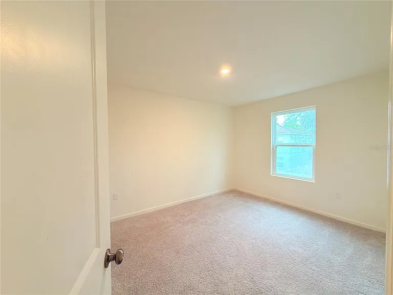 733 James Ct — Photo 21